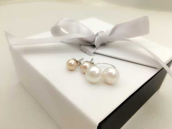 Cubic Zirconia Butterfly Peach Pearl Earrings – S925 Silver