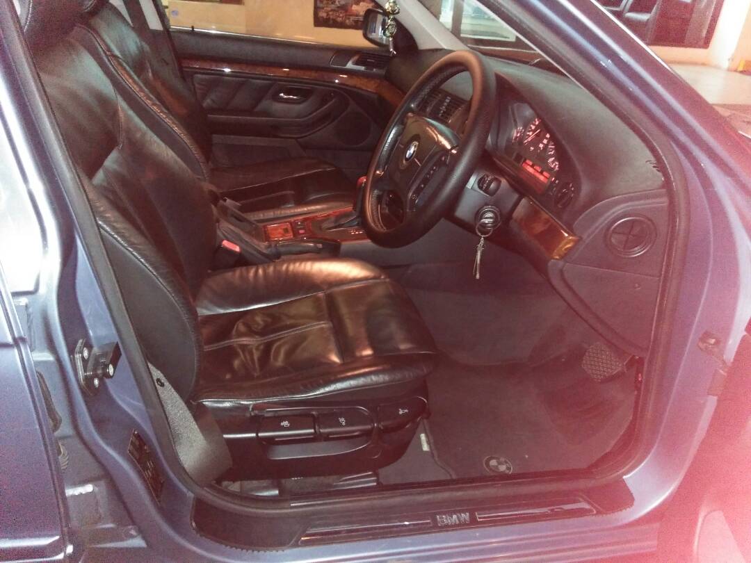 BMW 520i ( Year 2002 ) For Sale