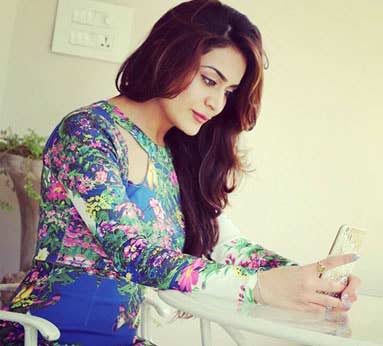 Party and event makeup artist in Delhi