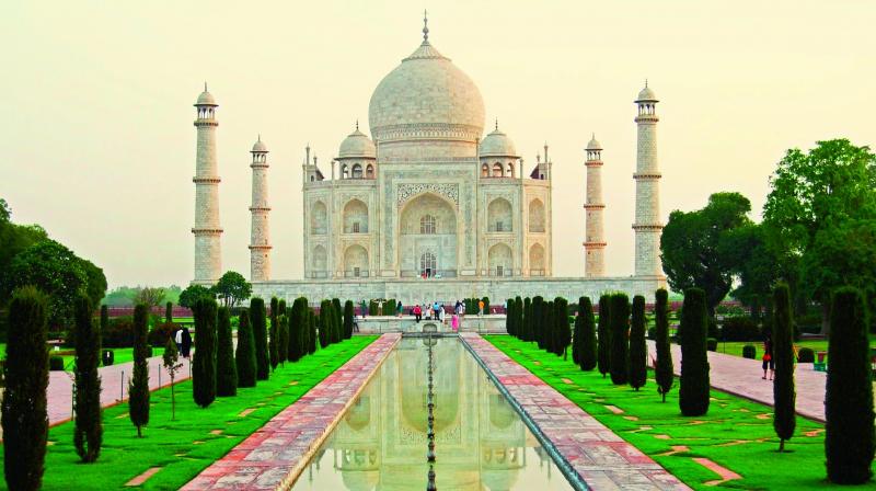 Taj mahal day tour