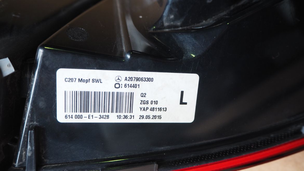 MERCEDES BENZ W207 E200 2018 TAIL LAMP