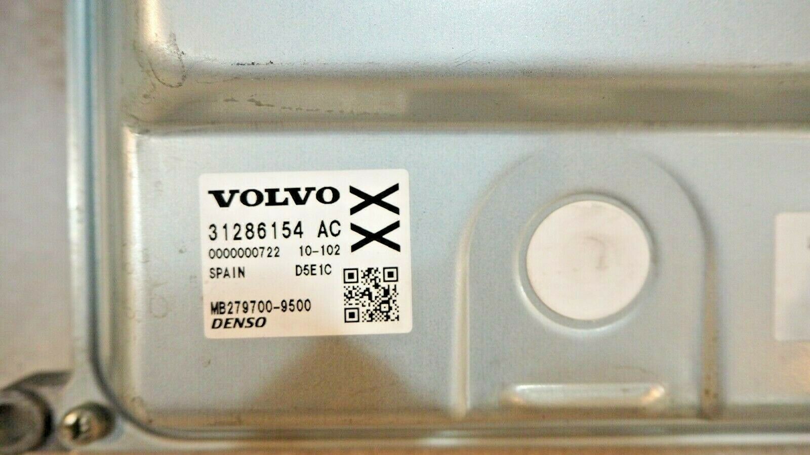 VOLVO XC 60 ENGINE ECU CONTROL MODULE