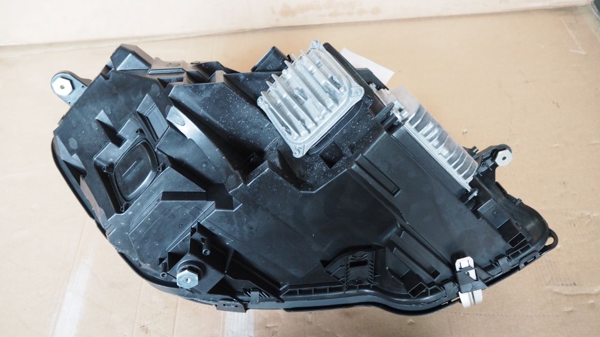 MERCEDES BENZ W222 S63AMG 2017 HEADLAMP RIGHT & LEFT