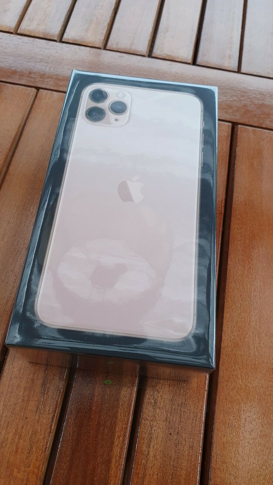 Apple iPhone 11 Pro Max – 256GB – Space Gray (Unlocked)  (CDMA + GSM)