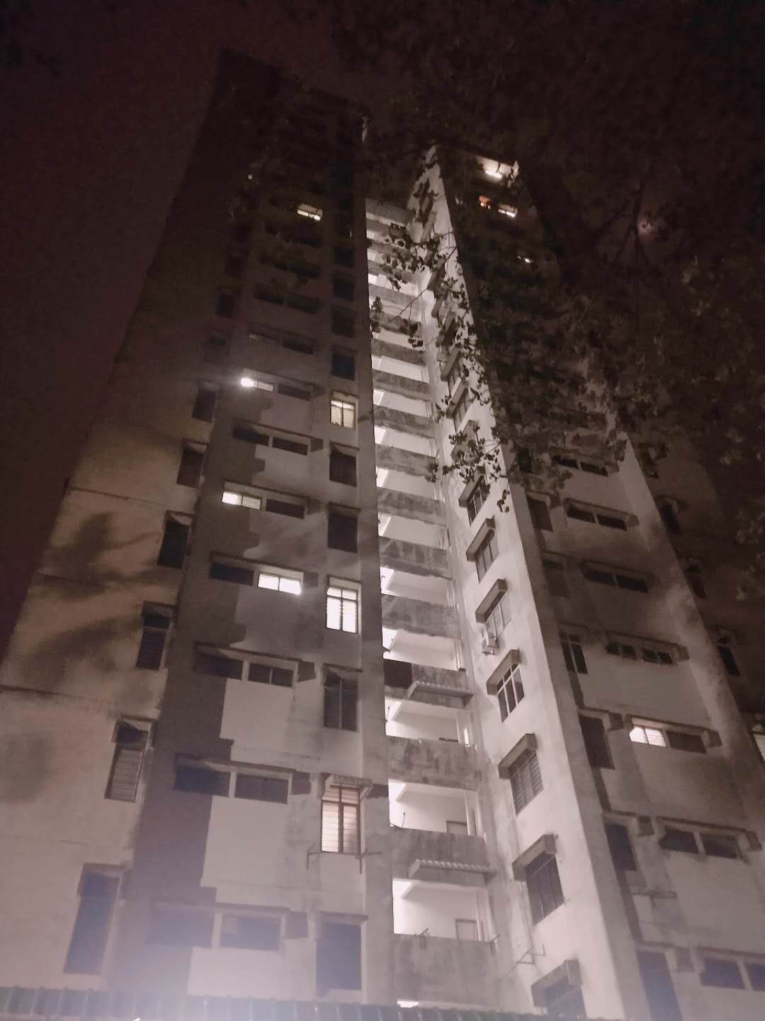 Straits garden residence