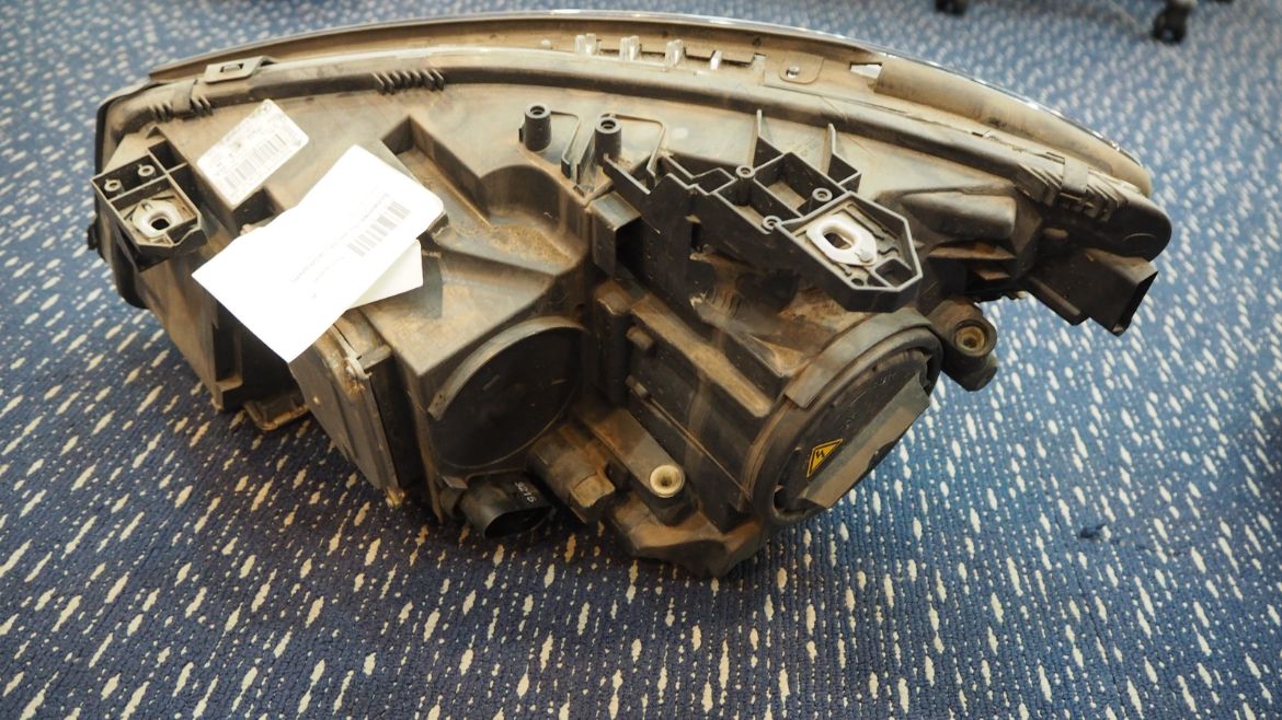 MERCEDES BENZ W117 CLA200 2017 XENON HEADLAMP RIGHT & LEFT