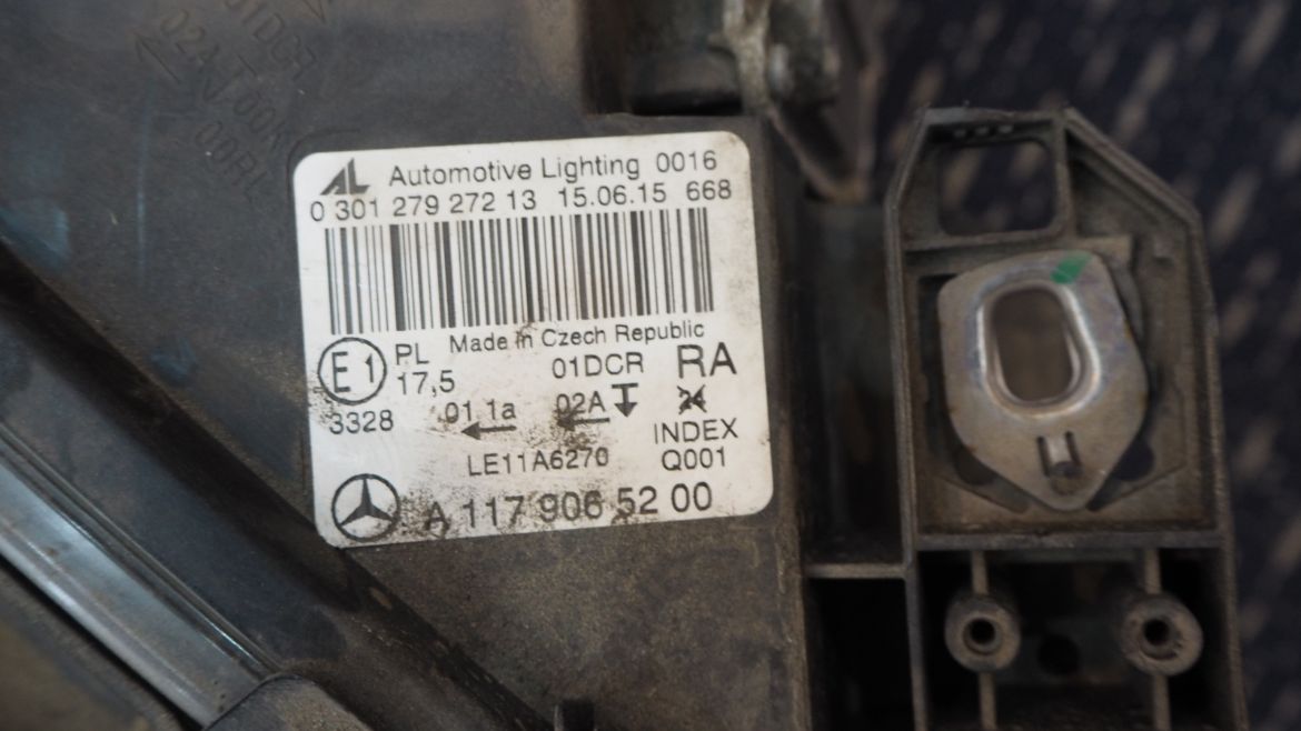 MERCEDES BENZ W117 CLA200 2017 XENON HEADLAMP RIGHT & LEFT