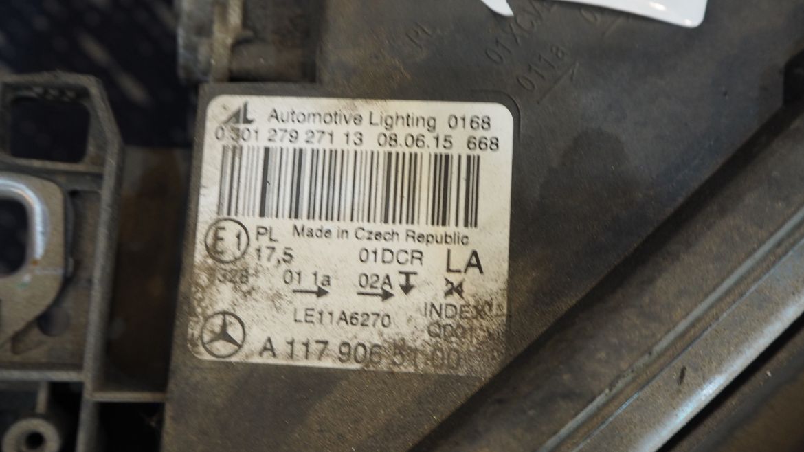 MERCEDES BENZ W117 CLA200 2017 XENON HEADLAMP RIGHT & LEFT
