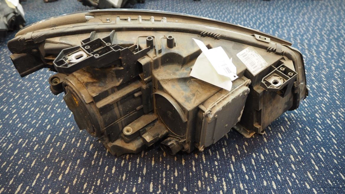 MERCEDES BENZ W117 CLA200 2017 XENON HEADLAMP RIGHT & LEFT