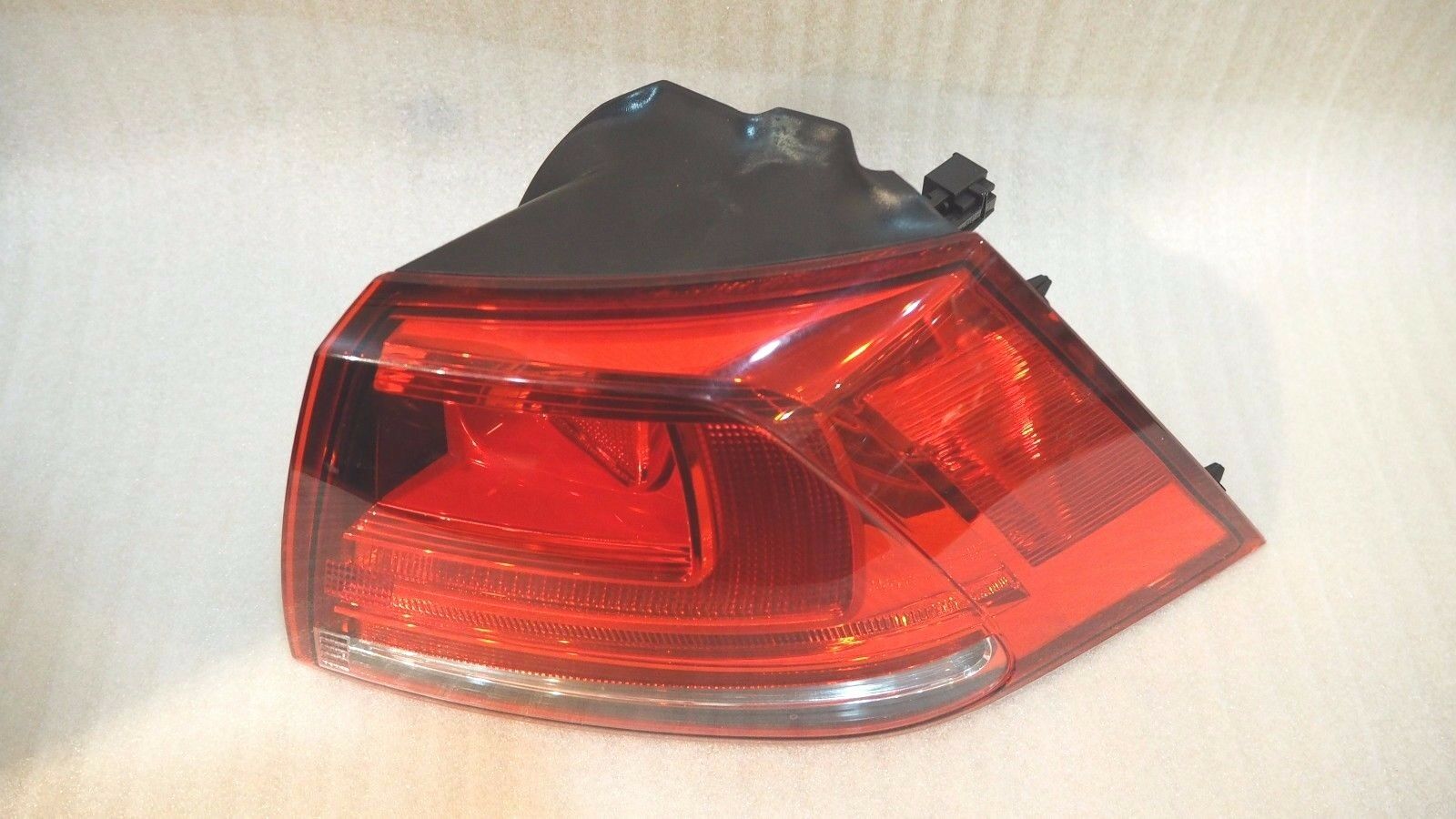 Volkswagen Golf 7 2014 Tail Lamp Right For Sale