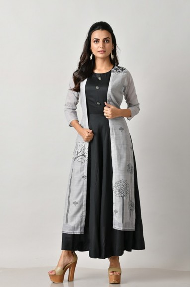 Get beautiful collection of Indian Kurtis online from Rangoliindia