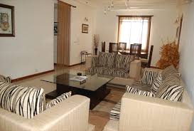 2 Bedrooms , 2 Bathrooms .
