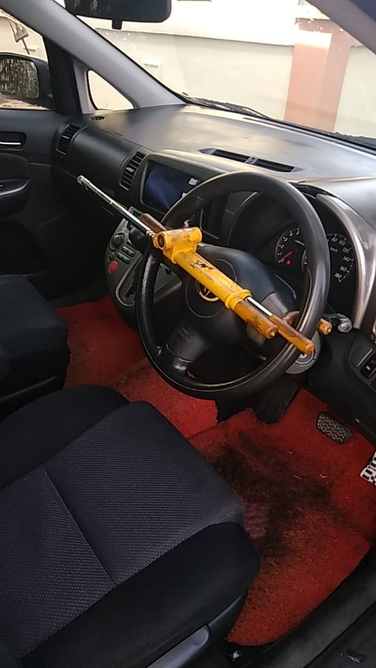 Toyota Wish 1.8