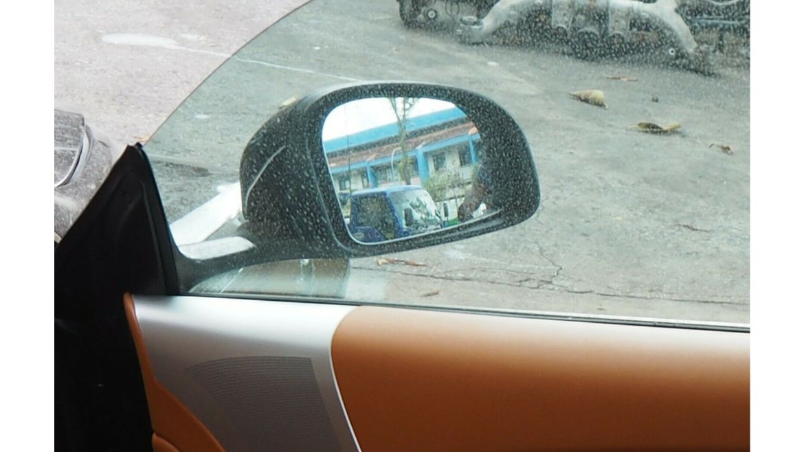 Aston Martin DBS Coupe 6.0L 2011 Side Mirror Right