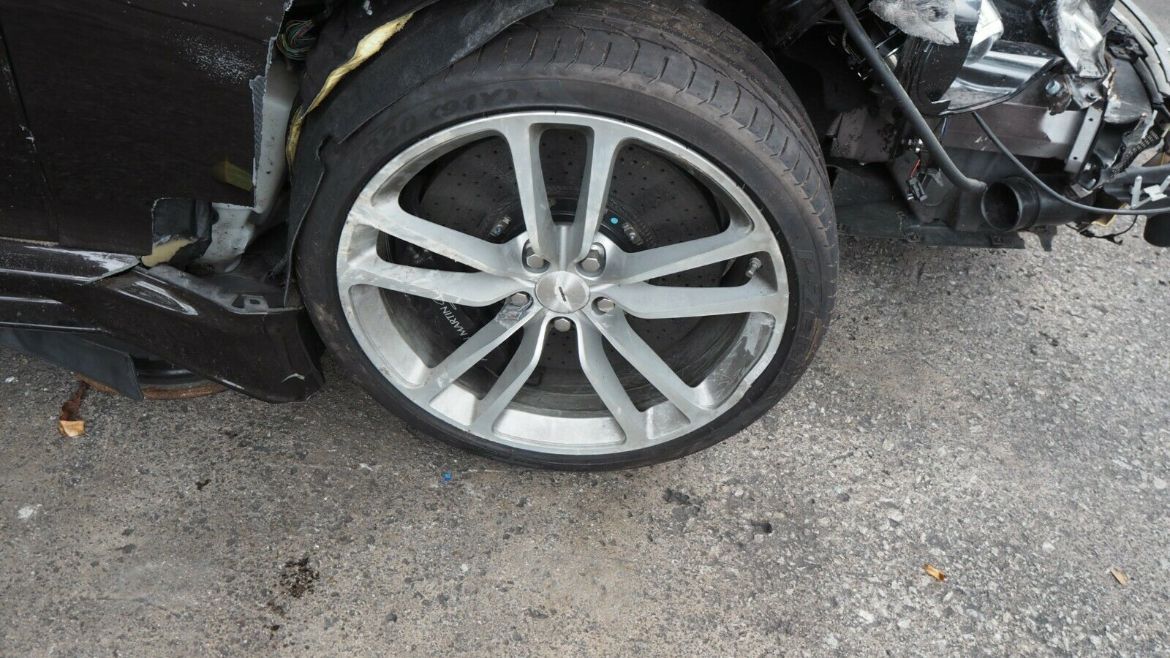 Aston Martin DBS V12 Coupe 6.0L 20 Inch Wheels