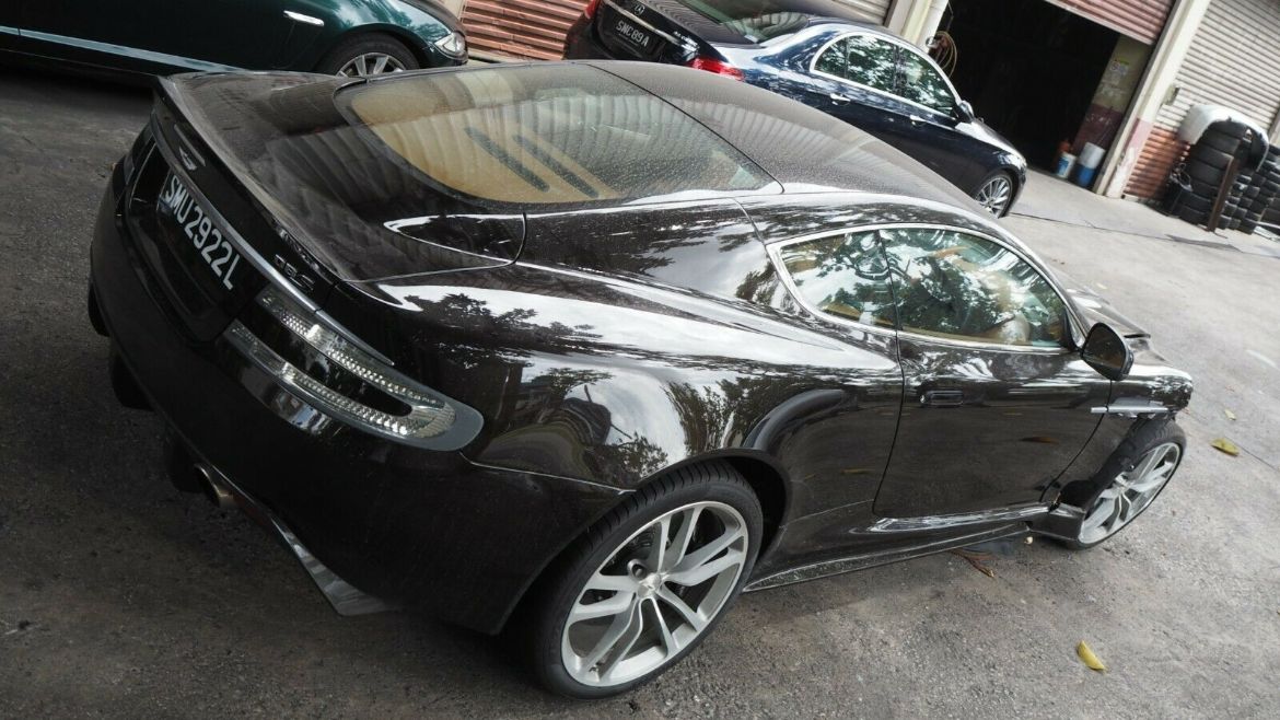 Aston Martin DBS V12 Coupe 6.0L 20 Inch Wheels