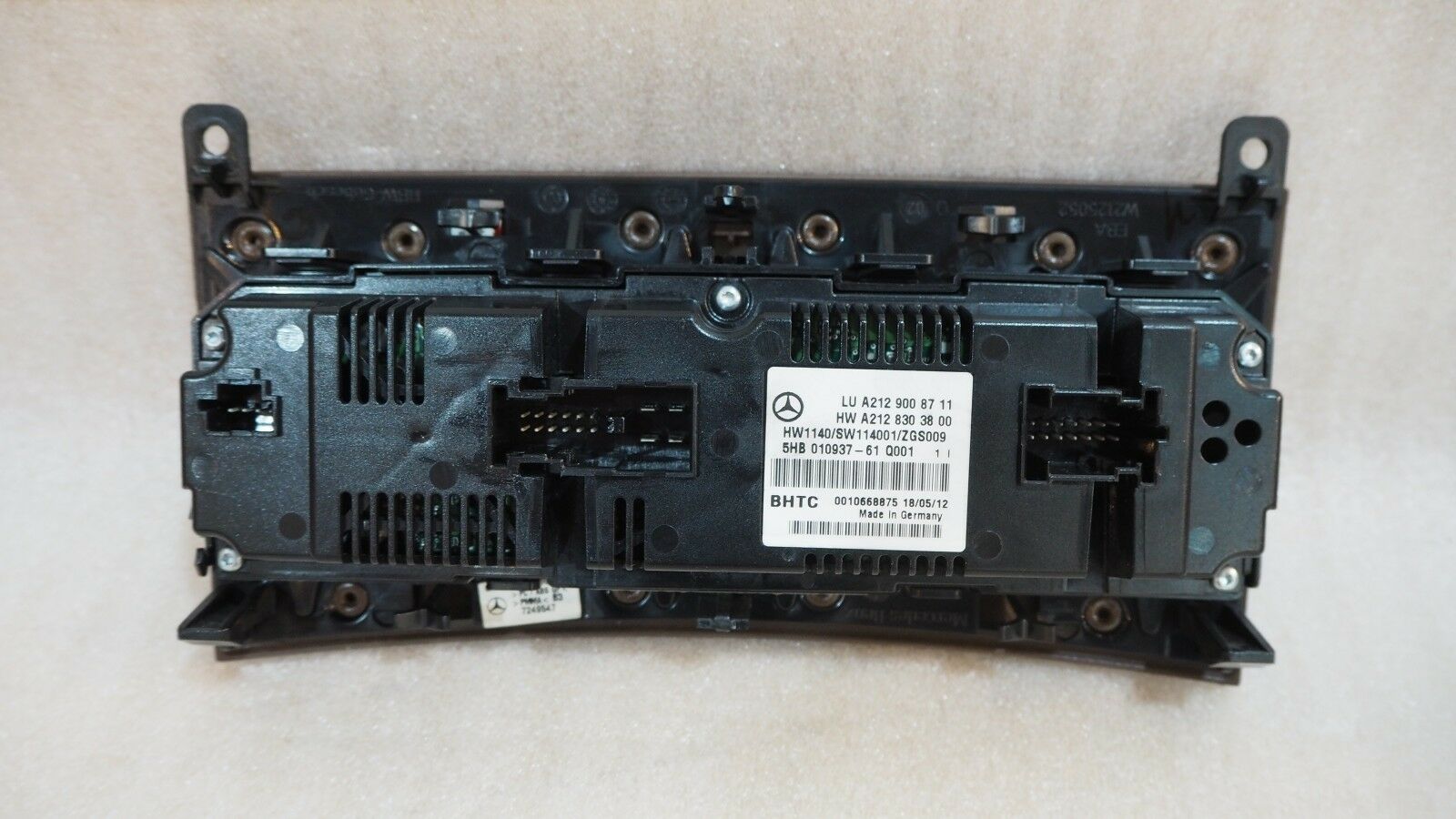 Mercedes W212 E250 BLUEEFFICIENCY 2012 AC Control Panel