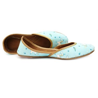 Purely Lush | Buy Handcrafted Punjabi Juttis & Kolhapuri Chappal Online