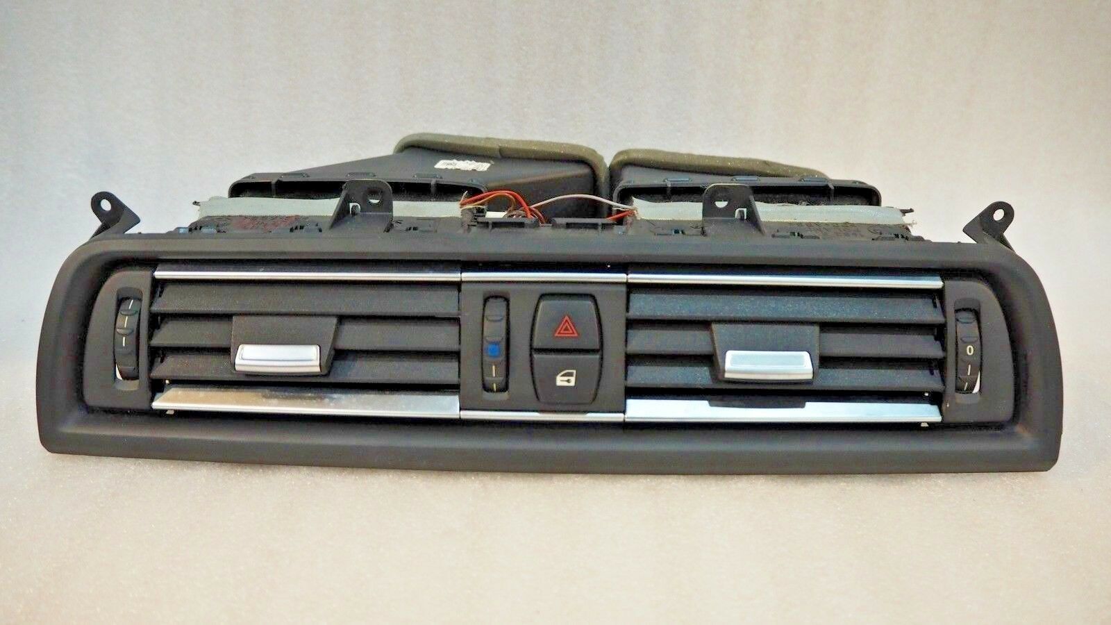 BMW F10 LCI 520i 2013 Front Dashboard AC Vent