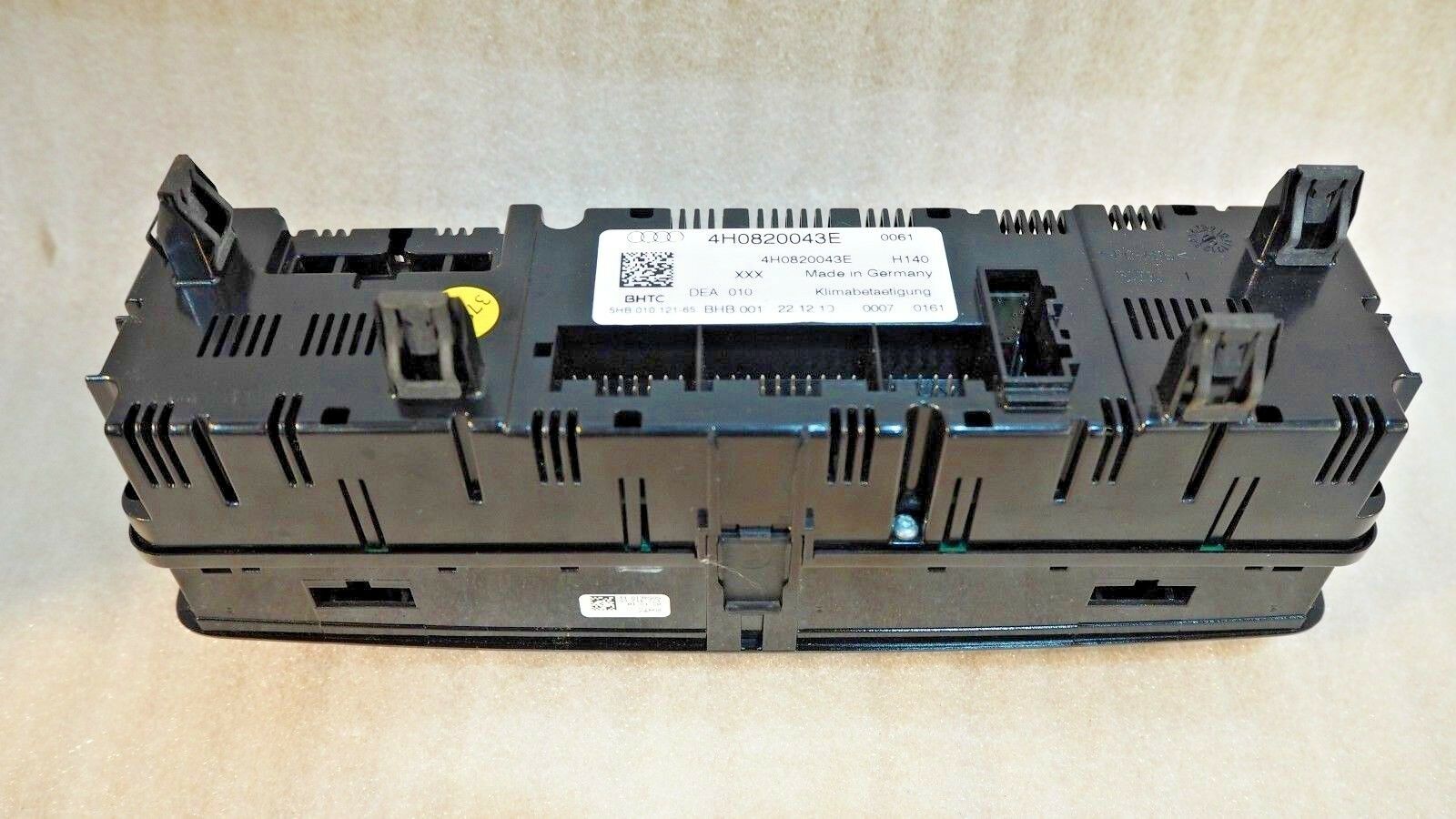 Audi A8 (D4) 3.0 TFSI QUATTRO 2011 AC Control Panel