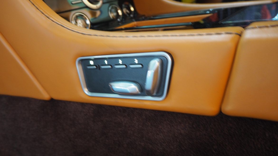 Aston Martin DBS COUPE 6.0L 2011 Front Left Seat Switch