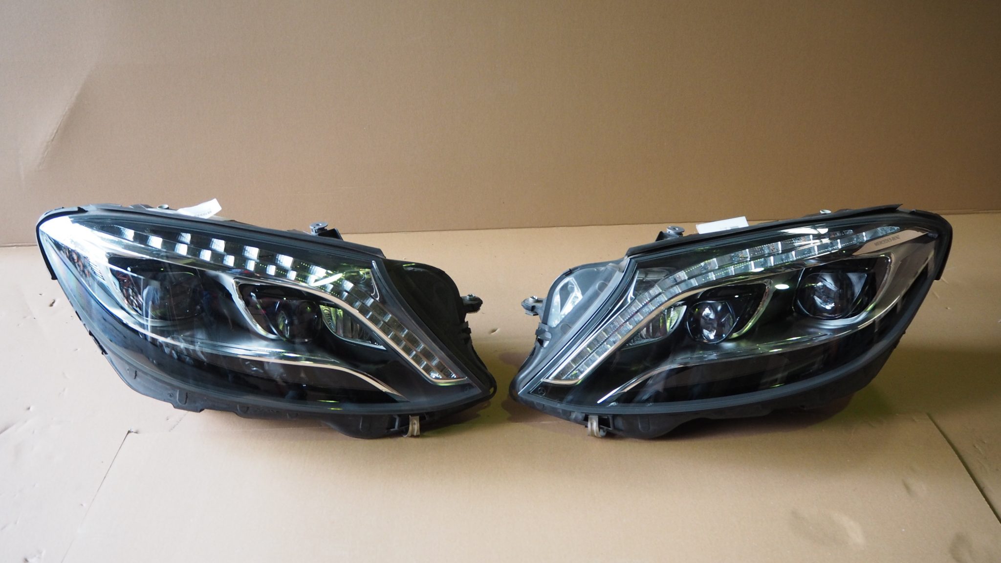 MERCEDES BENZ W222 S400 2017 XENON HEADLAMPS