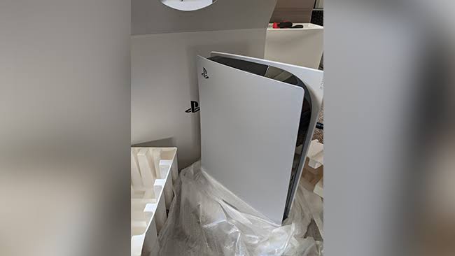 Sony PlayStation 5 Blu-Ray Edition Console Disc Version PS5 Brand New