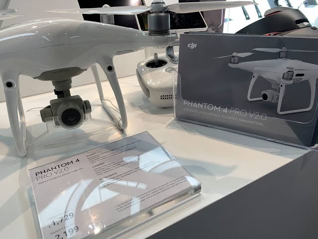 DJI AIR-2 Mavic  2 Pro Hasselblad Camera with Smart Controller