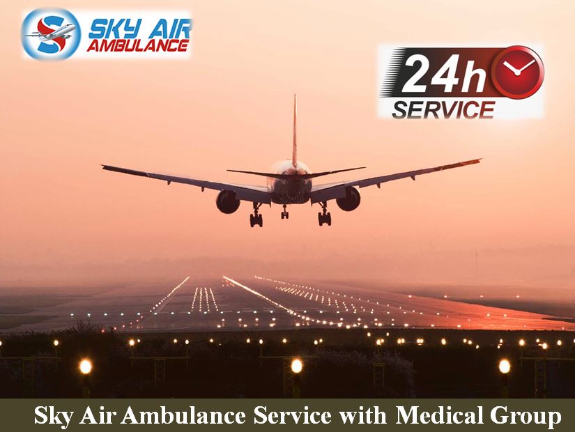 Use Sky Air Ambulance from Bagdogra to Delhi with All Medical Services