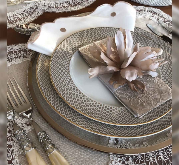 Versace style dinnerware – Altius Luxury