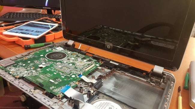 servis format repair komputer laptop macbook area johor bahru