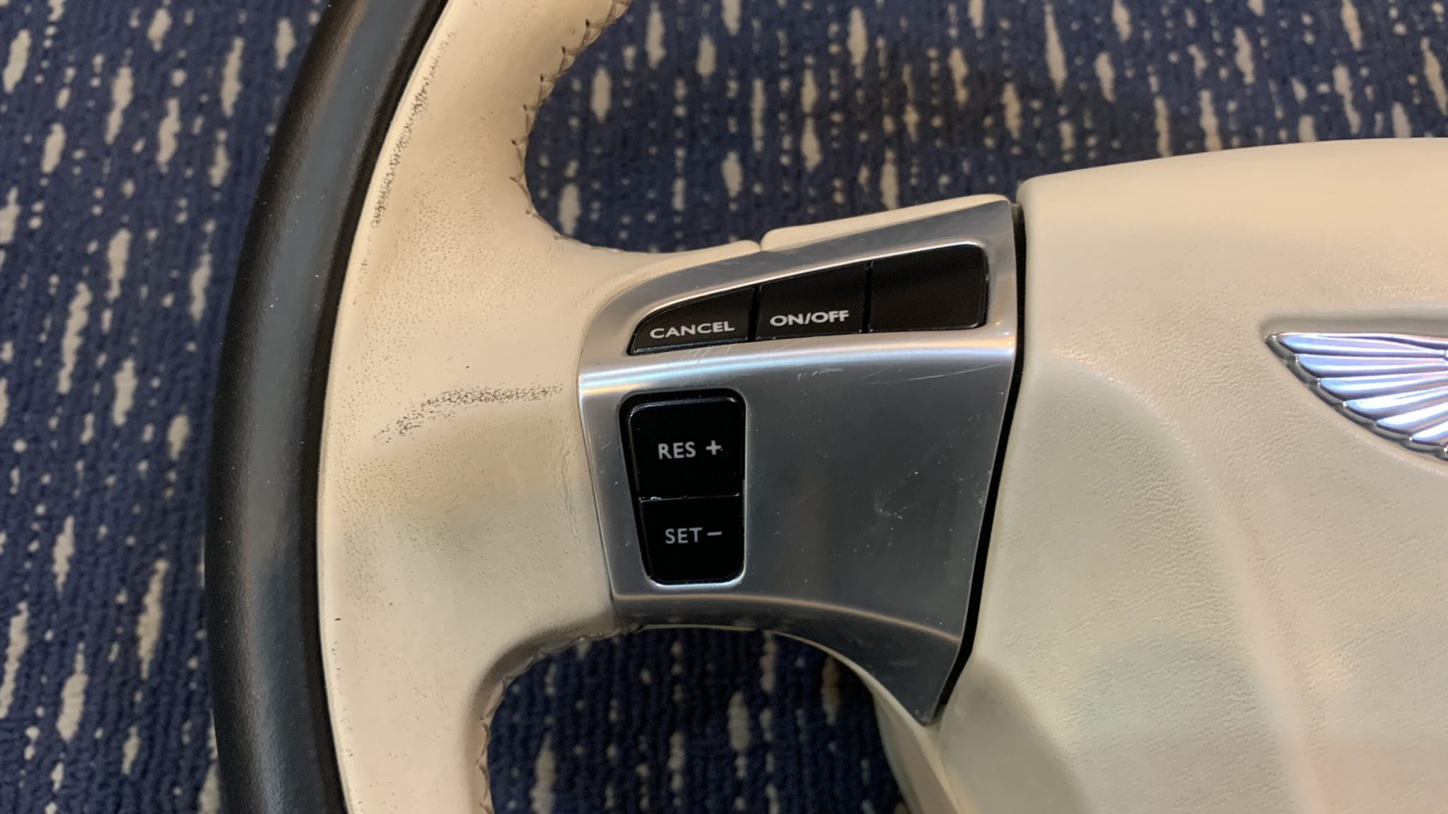 BENTLEY CONTINENTAL FLYING SPUR 2012 3 SPOKE STEERING WHEEL