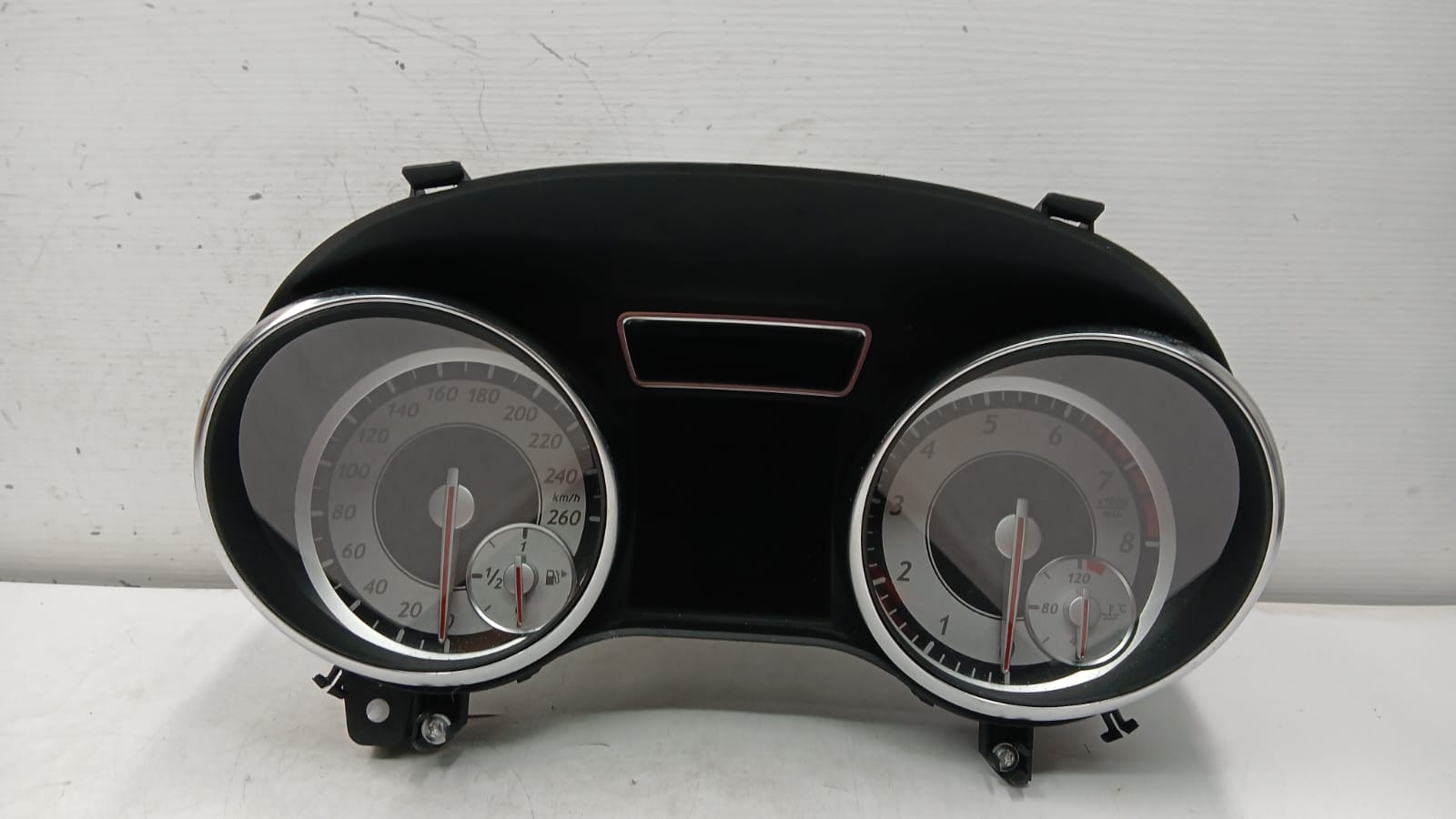 MERCEDES BENZ W156 GLA250 2014 SPEEDOMETER INSTRUMENT CLUSTER A1569004101